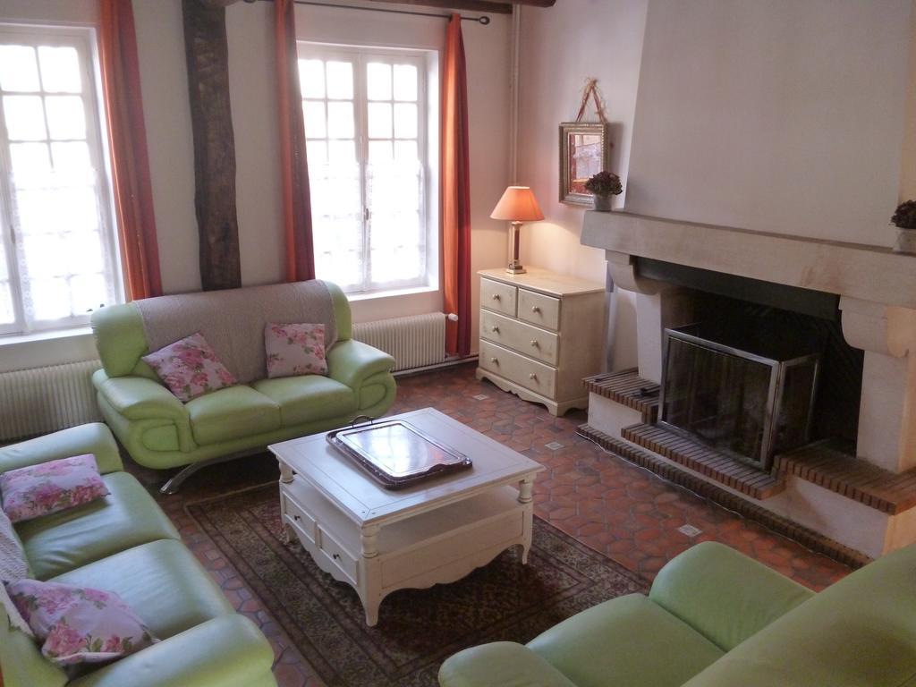 Le Gite De Laurence Villa Sainte-Liviere Exterior foto